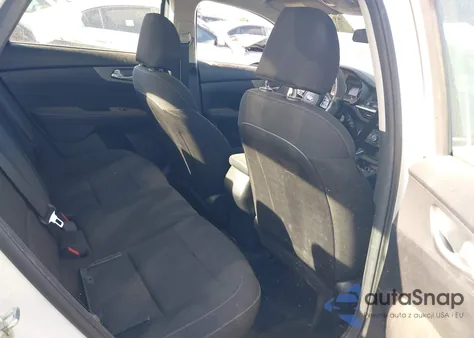 2021 Kia Forte Lxs из США, поврежденный, VIN 3KPF24AD0ME369385